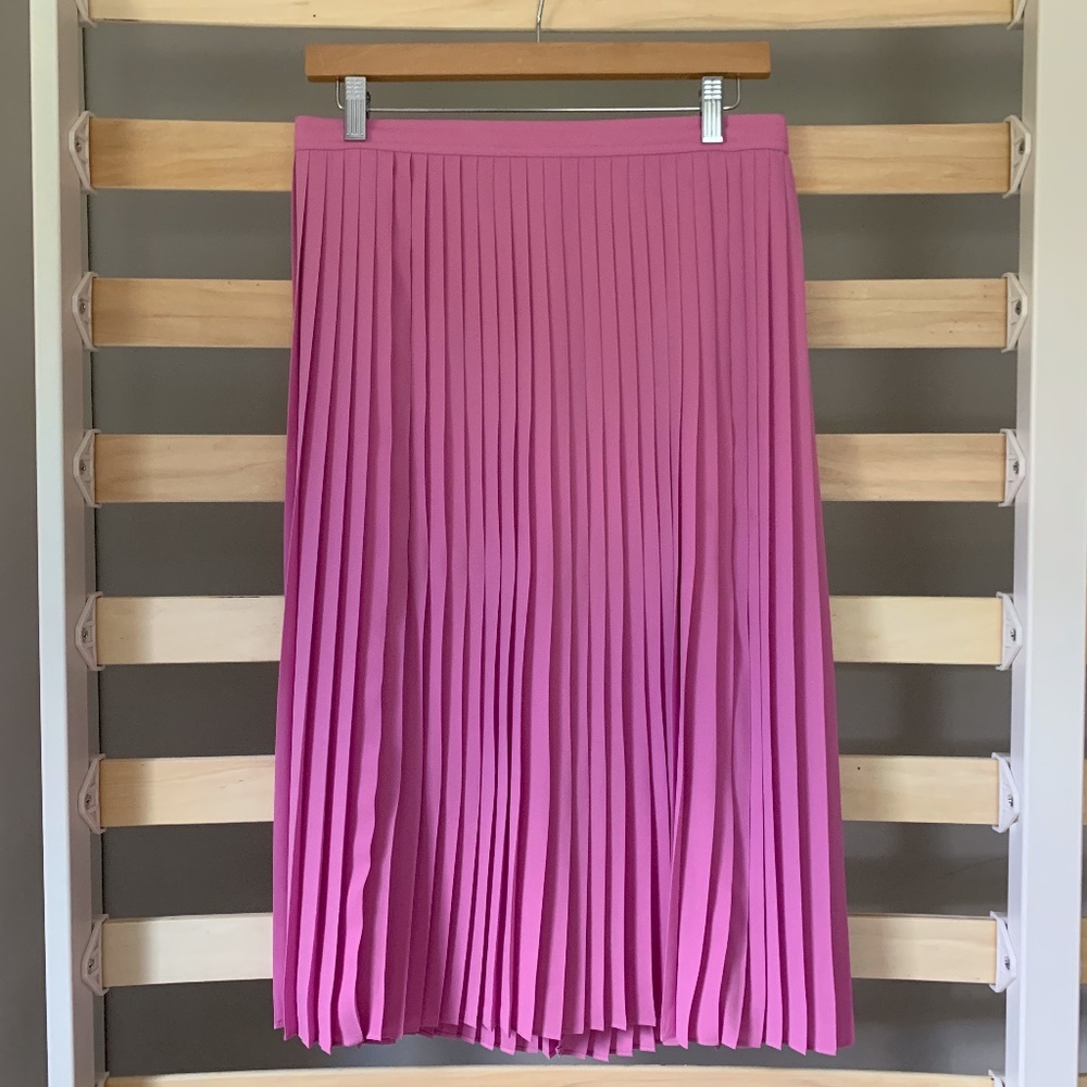 J.Crew 365 Pink Pleated Skirt